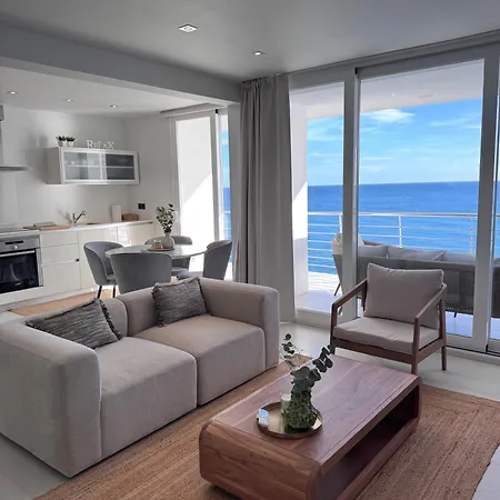 Front Line Appartement